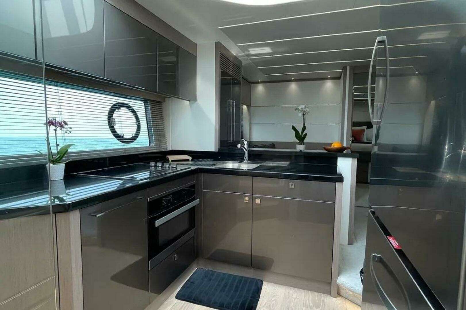 2020 Sunseeker 74' for sale